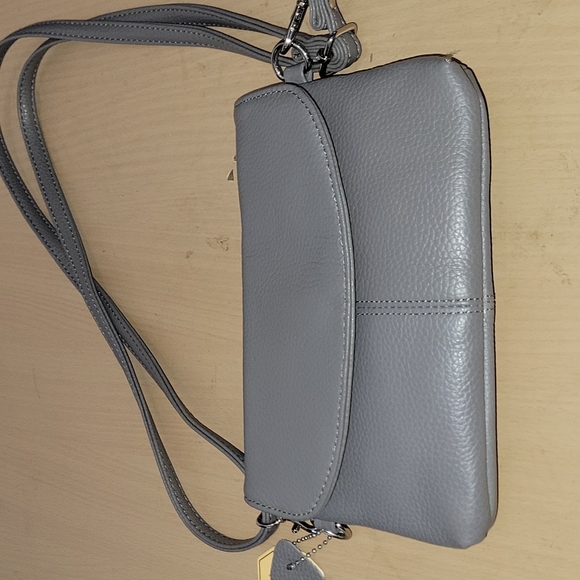 NEW, Gray cowhide leather crossbody purse. Very soft. - Picture 4 of 11